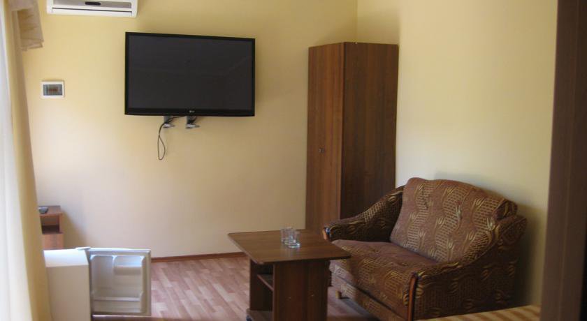 Гостиница Гостевой Дом у Дмитрия Ольгинка