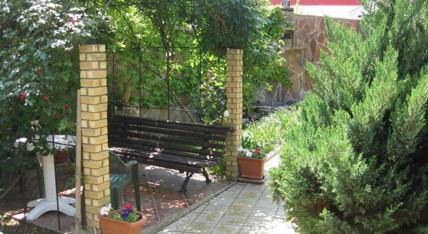 Гостиница Гостевой Дом у Дмитрия Ольгинка-31