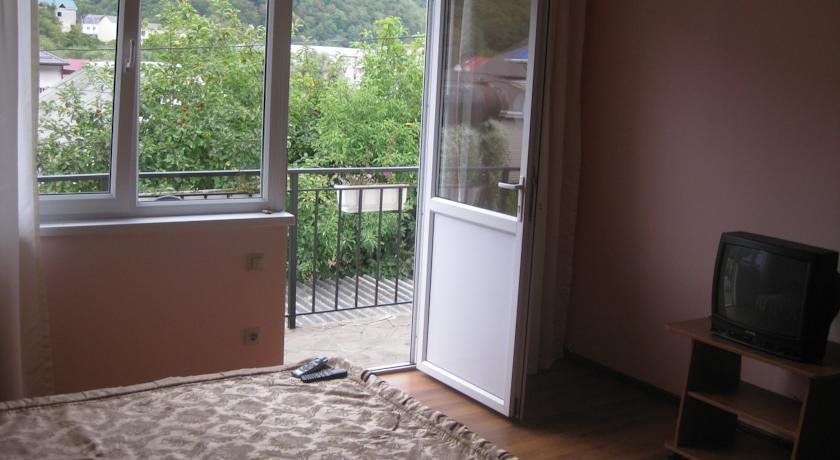 Гостиница Гостевой Дом у Дмитрия Ольгинка